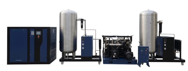40-bar oil-free water-lubricated air compressor matched to two-step RSBM reheat stretch blow molding machine — high-pressure clean air supply for PET bottle production
